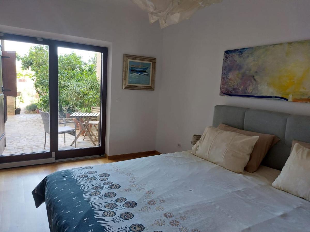 Apartment Irena-Pula Marina Екстериор снимка
