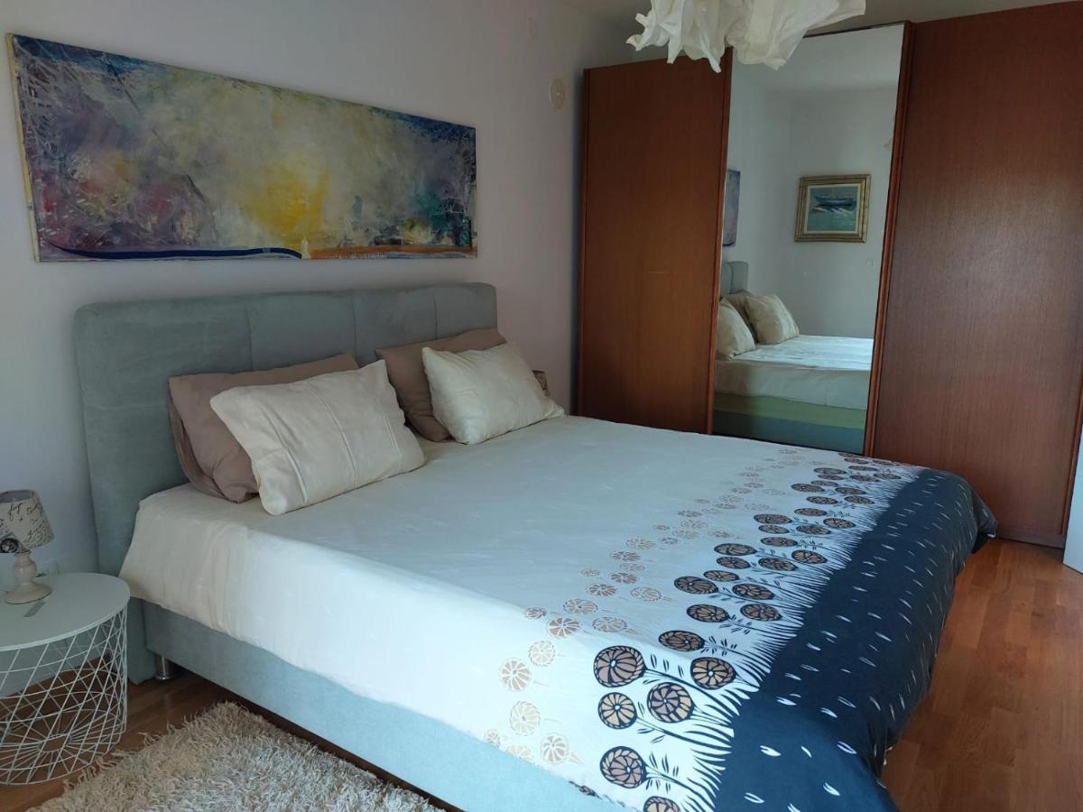 Apartment Irena-Pula Marina Екстериор снимка